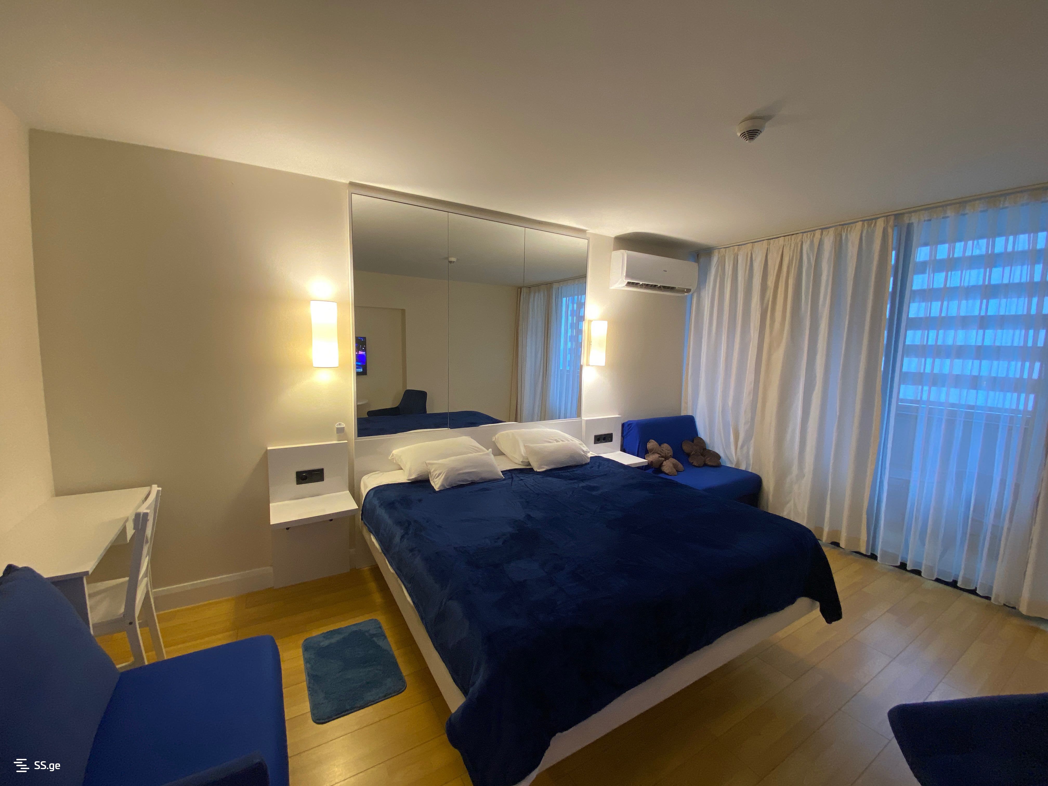 1 Room Flat Daily Rent. Batumi view 5