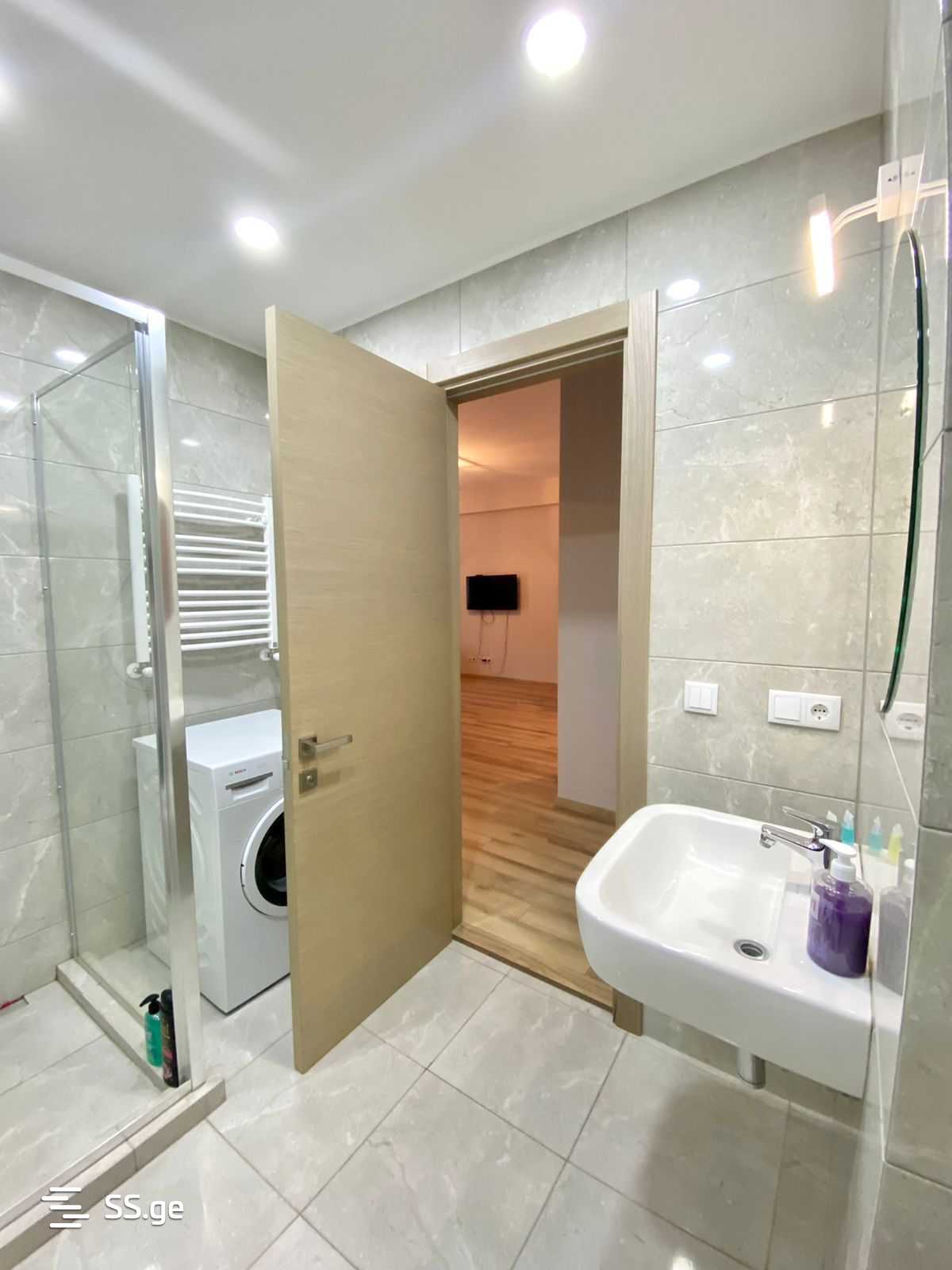 2 Room Flat Daily Rent. Saburtalo view 6