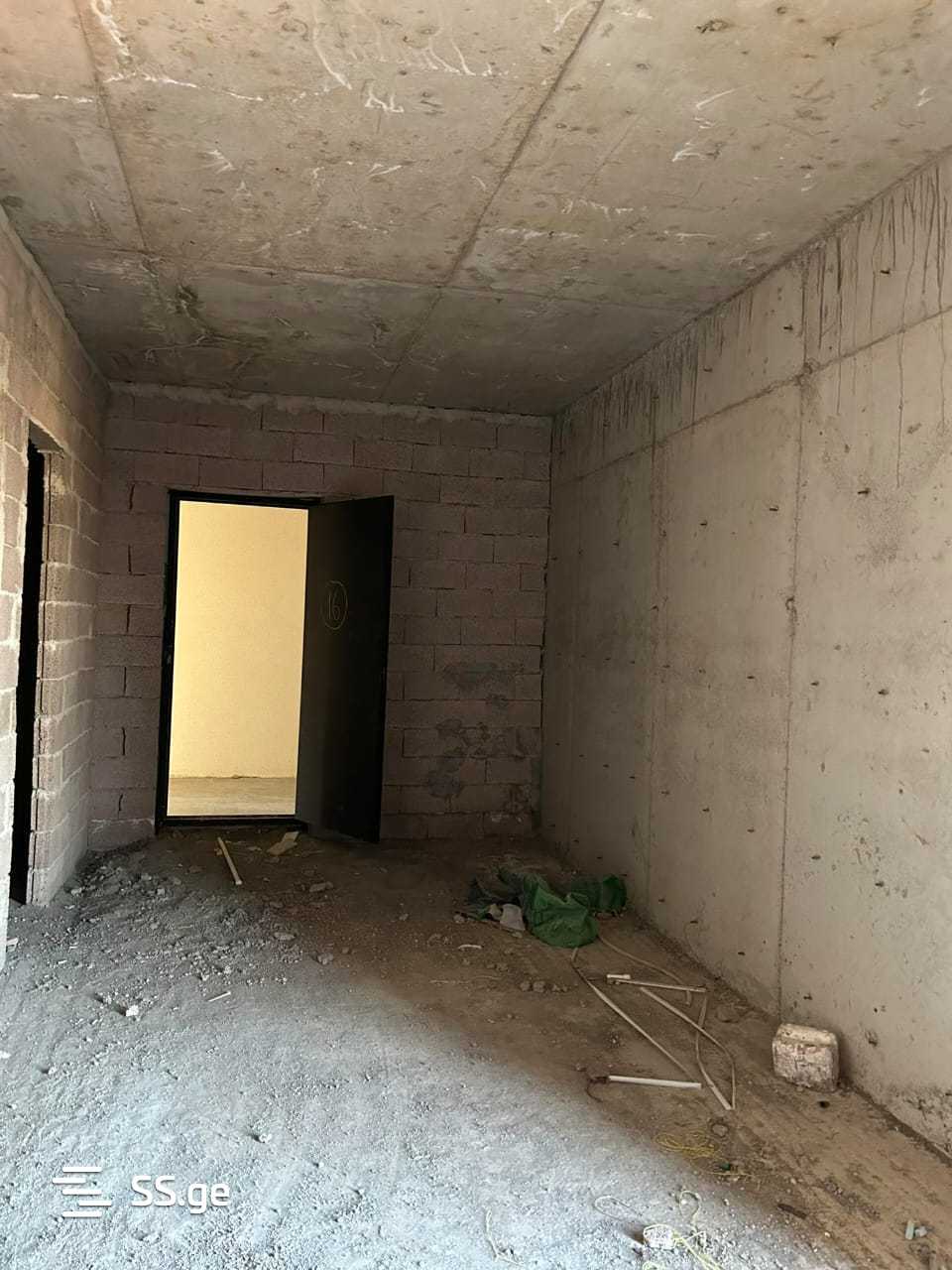 Продажа 2-комната Квартира view 1