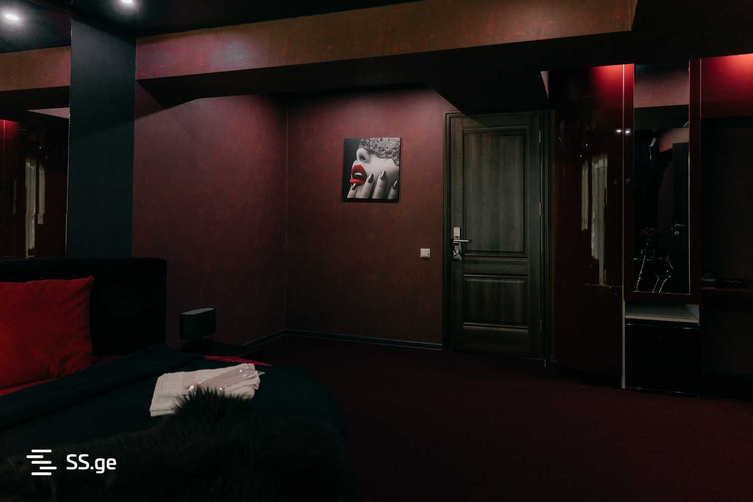 15 Room Hotel For Sale view 5