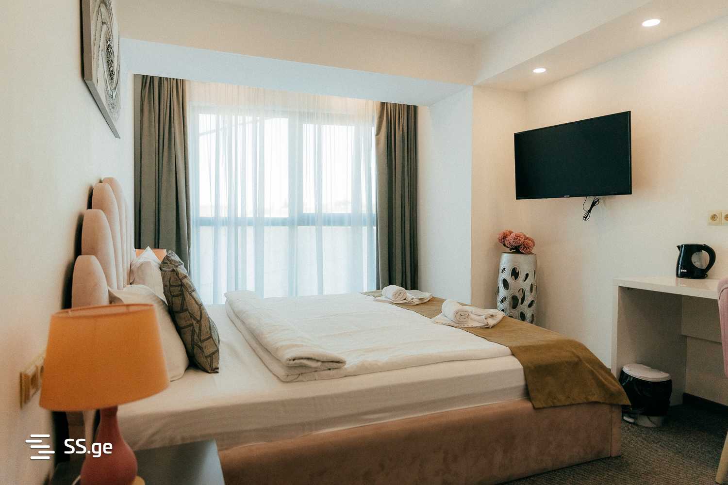 15 Room Hotel For Sale view 2