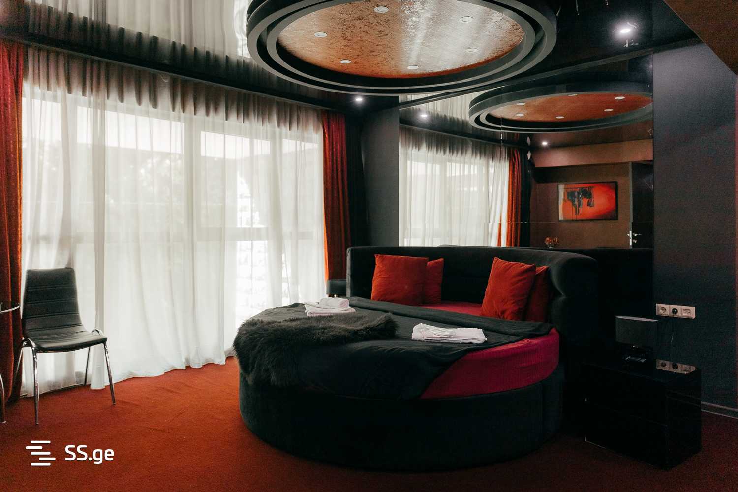 15 Room Hotel For Sale view 7