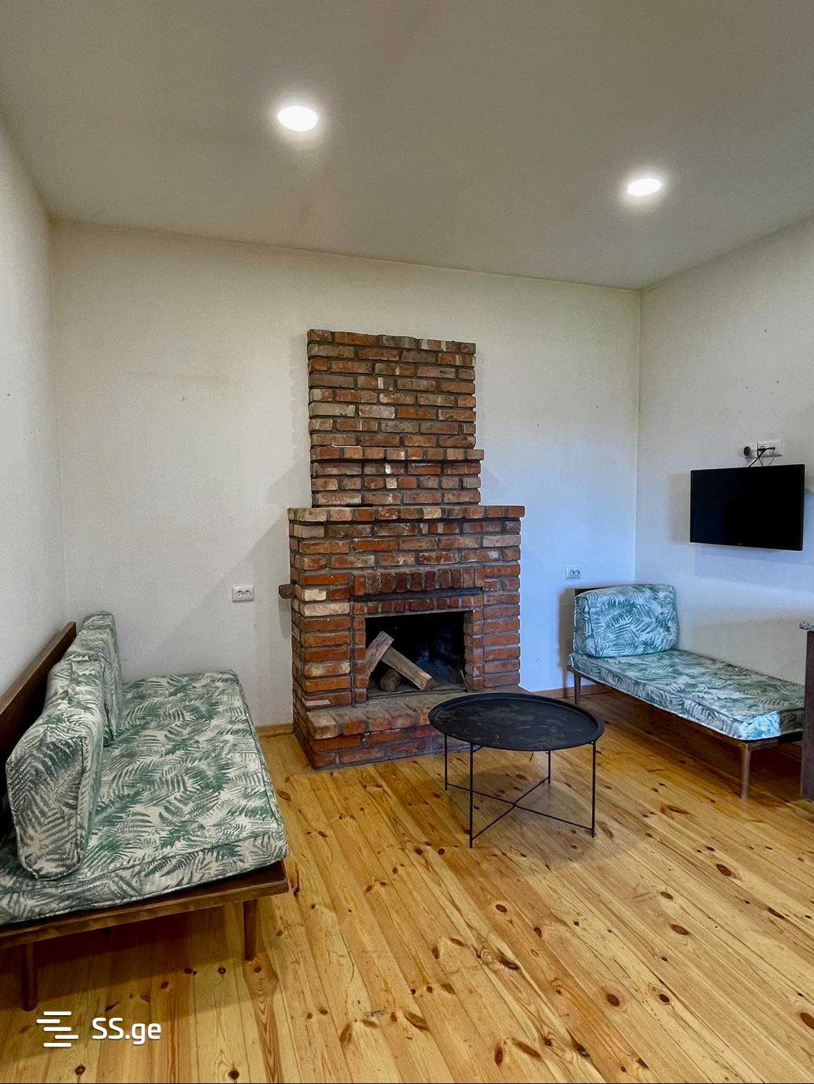 3 Room Summer Cottage Daily Rent. Tabakhmela view 2