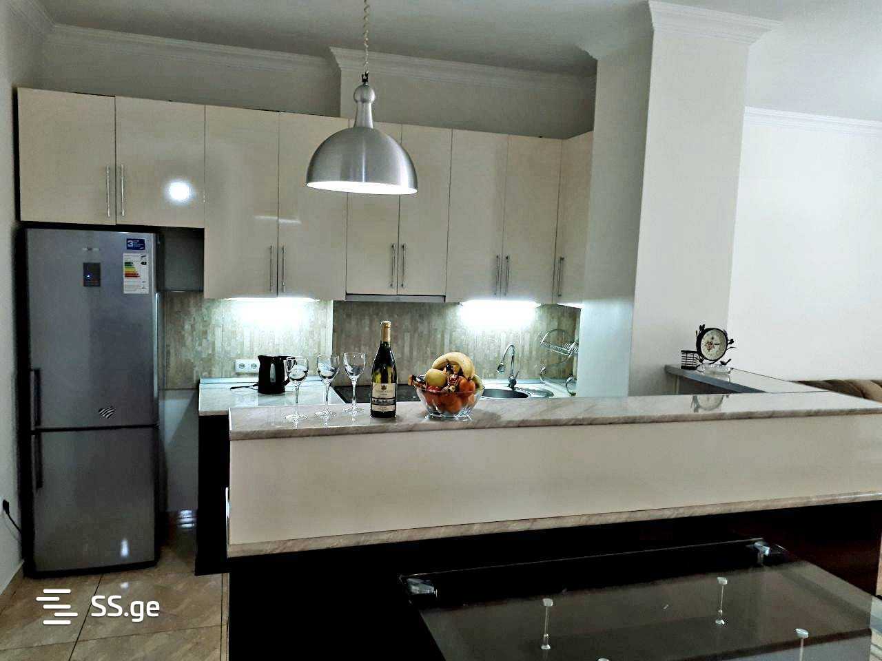 4 Room Flat Daily Rent. Batumi view 2