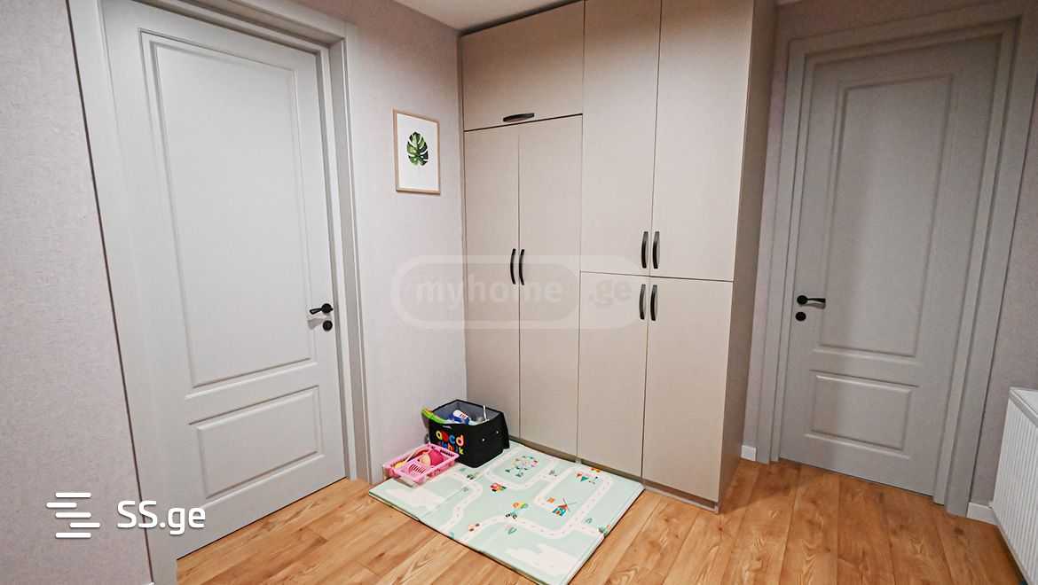 3 Room Private House For Sale view 4