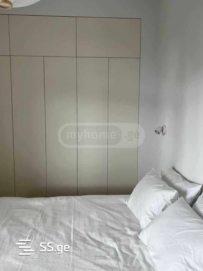 3 Room Flat For Sale view 2