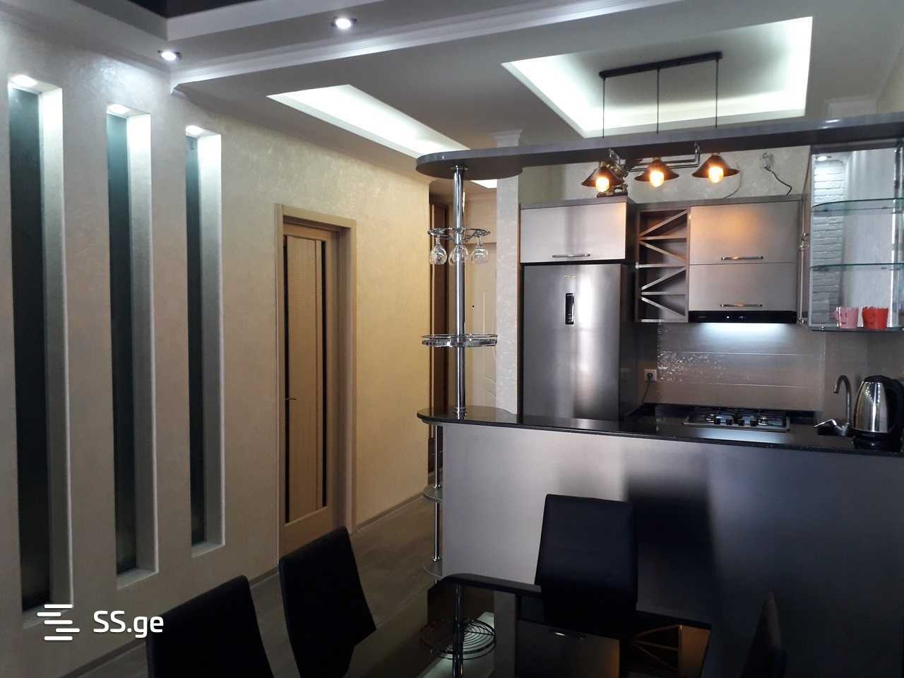 3 Room Flat Daily Rent. Batumi, 3 of 4