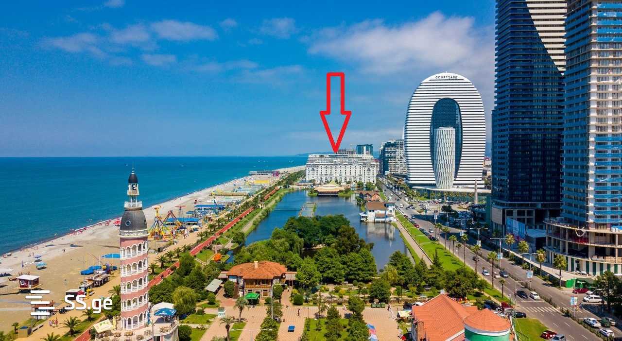 3 Room Flat Daily Rent. Batumi, 1 of 4