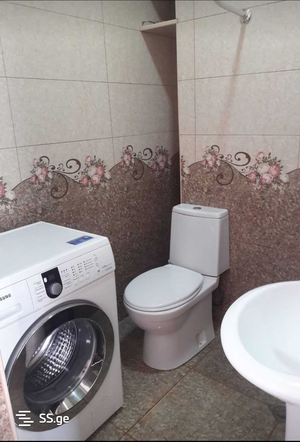 2 Room Flat Daily Rent. Didi Digomi view 8