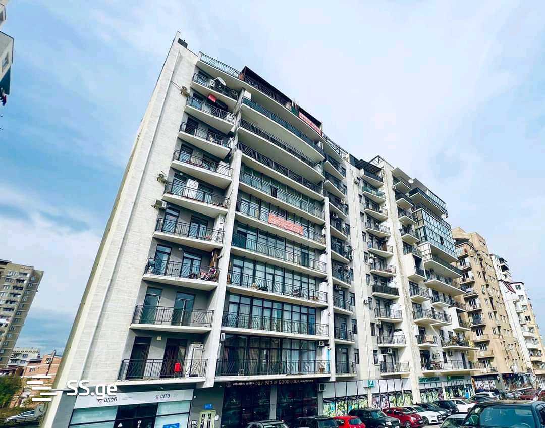 2 Room Flat Daily Rent. Didi Digomi view 5