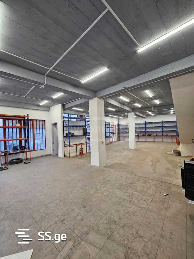 Store-Industrial Property For Rent. Sanzona view 3