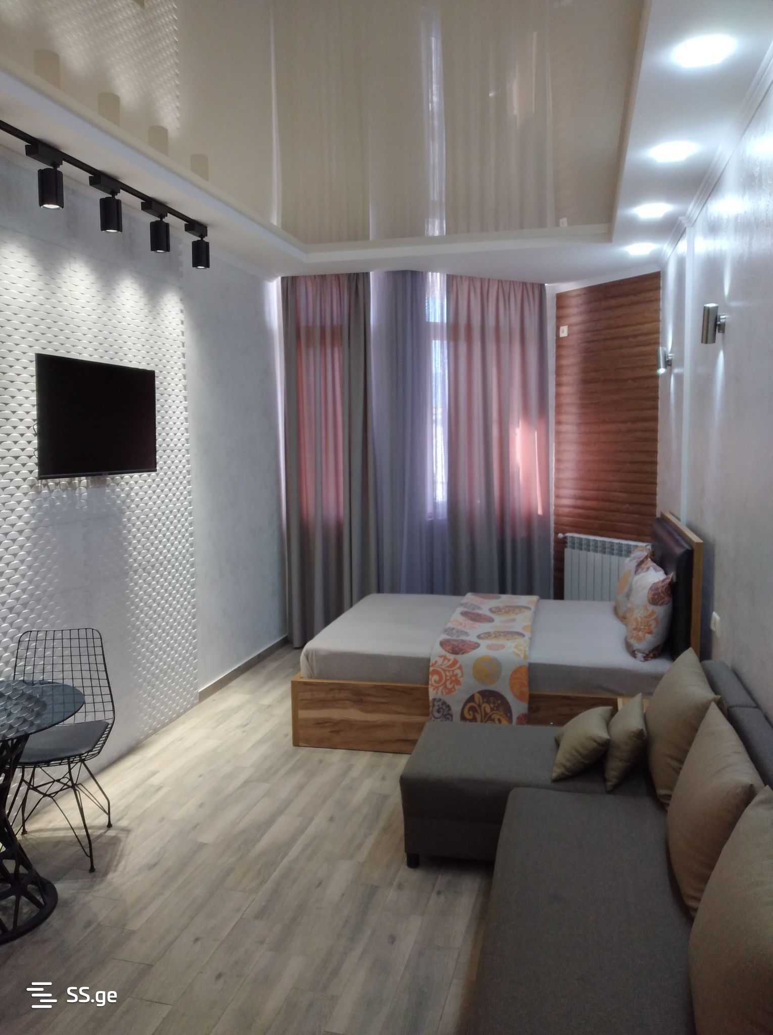 1 Room Flat Daily Rent. Batumi, 1 of 4