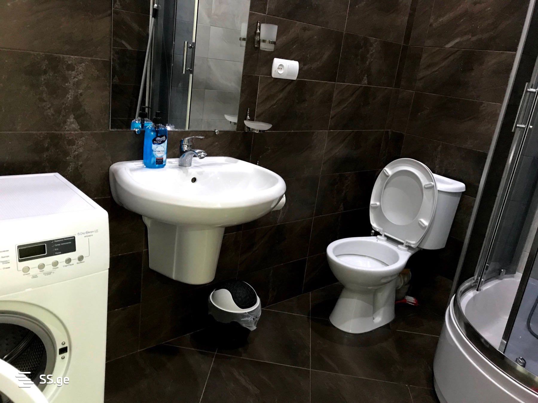 3 Room Flat Daily Rent. Gonio view 7