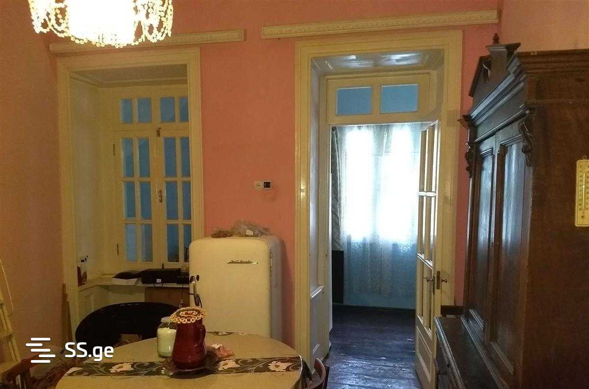 3 Room Flat For Sale view 5