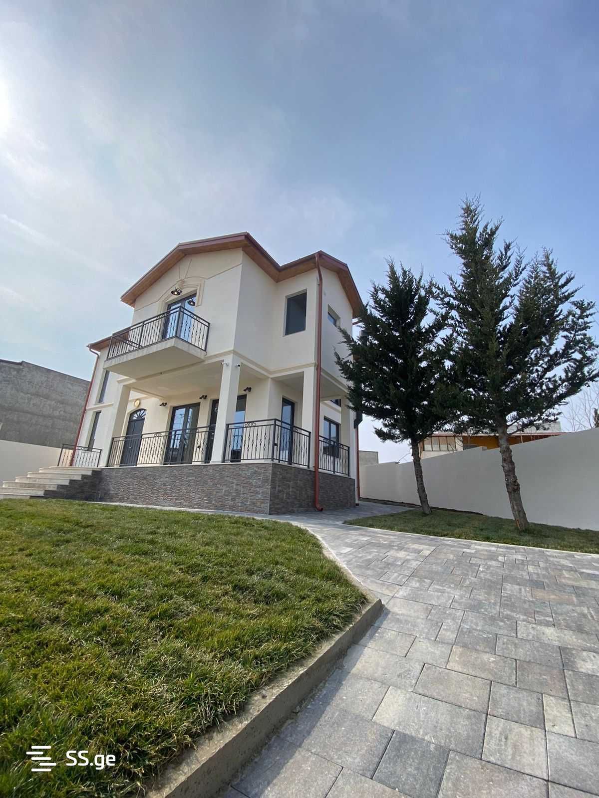 8 Room Private House For Sale view 8