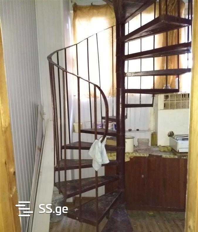 3 Room Flat For Sale view 3