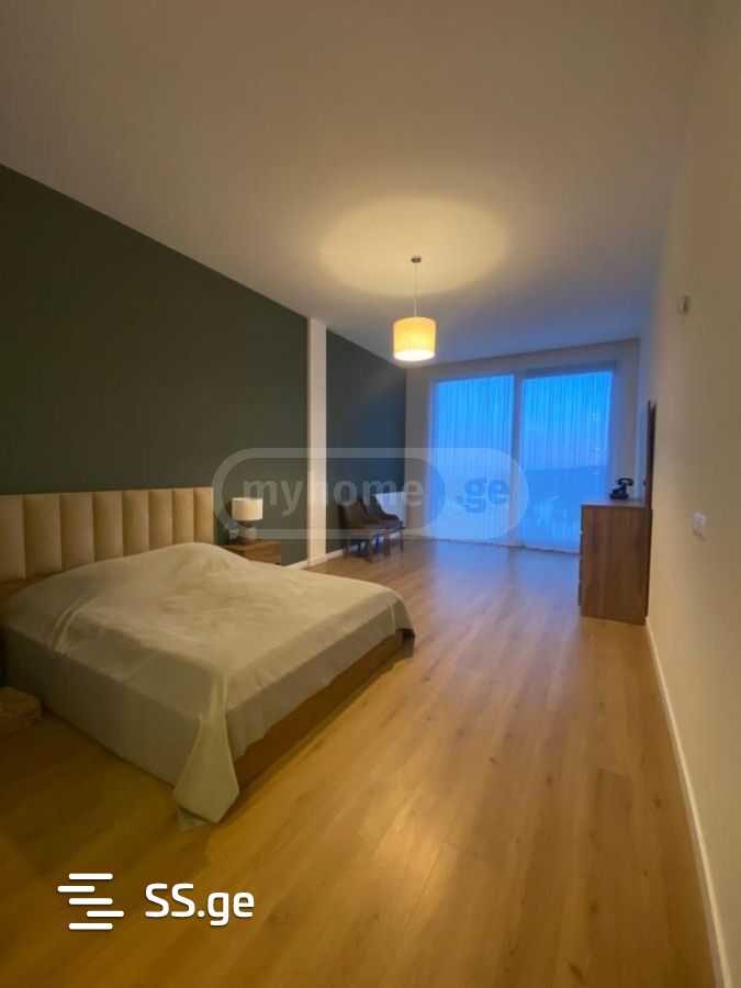 7 Room Private House For Sale view 11