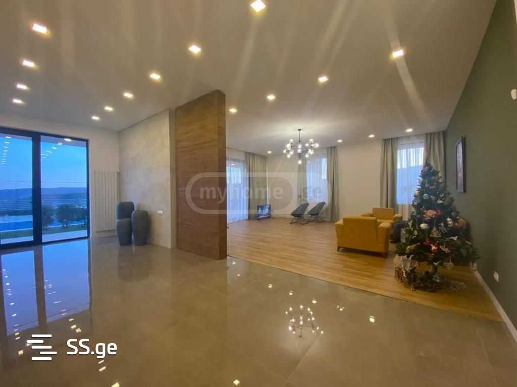 7 Room Private House For Sale view 12