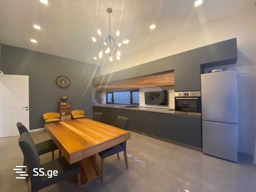 7 Room Private House For Sale view 9