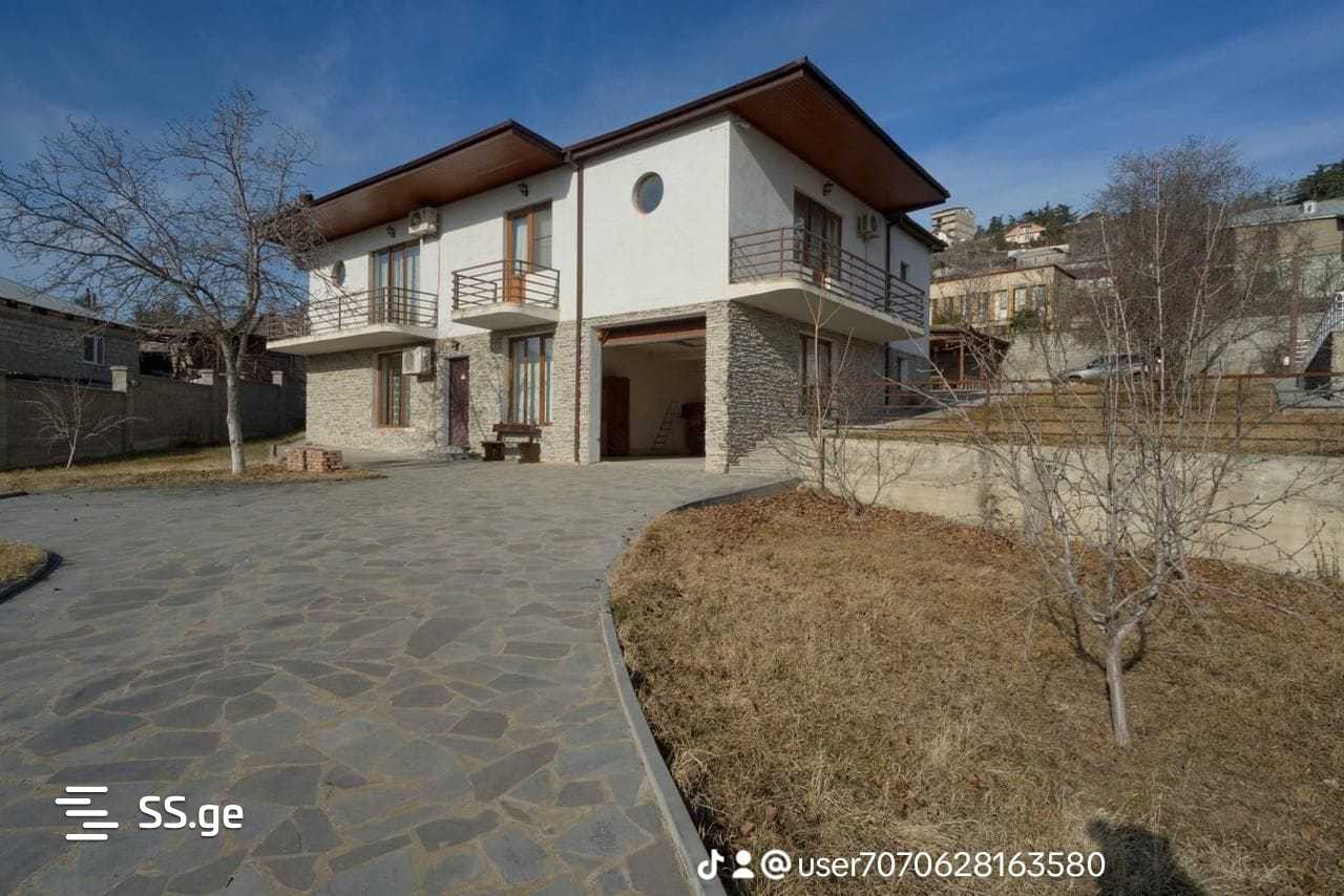 5 Room Private House For Sale view 1