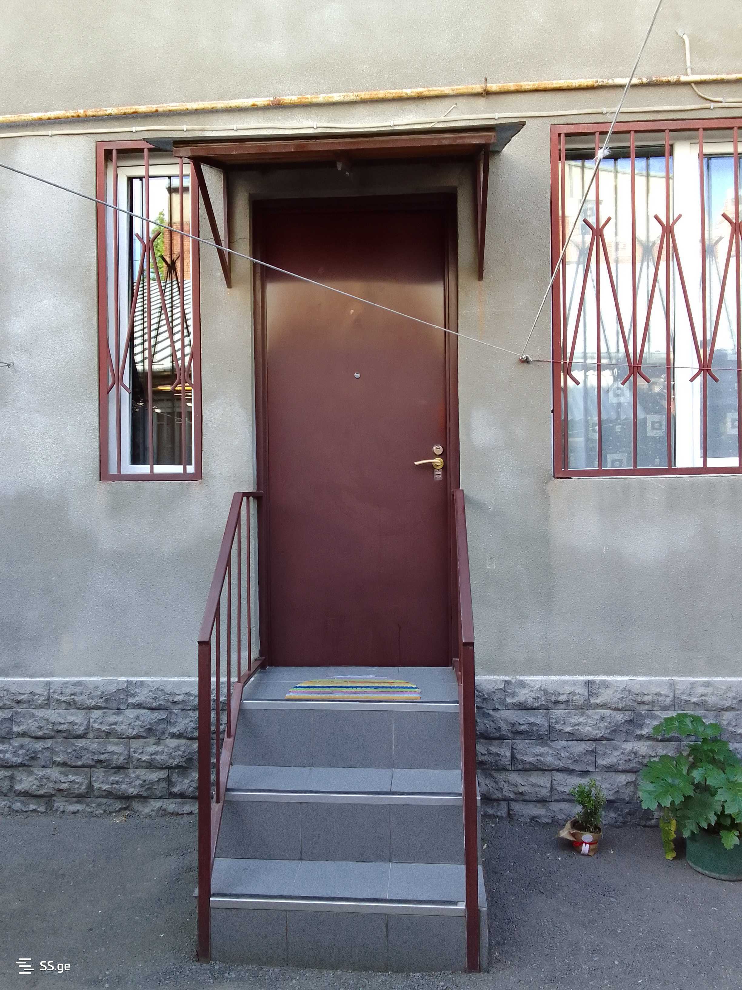 4 Room Flat For Sale view 1
