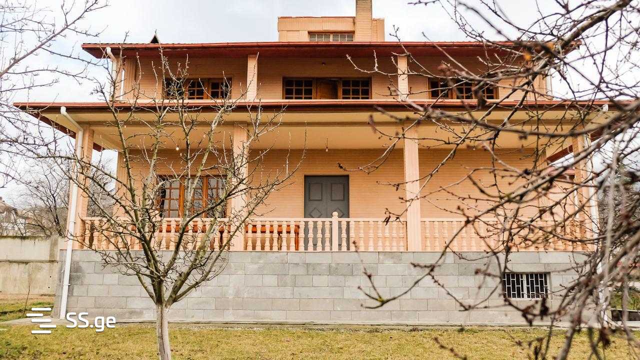 8 Room Private House For Sale view 9
