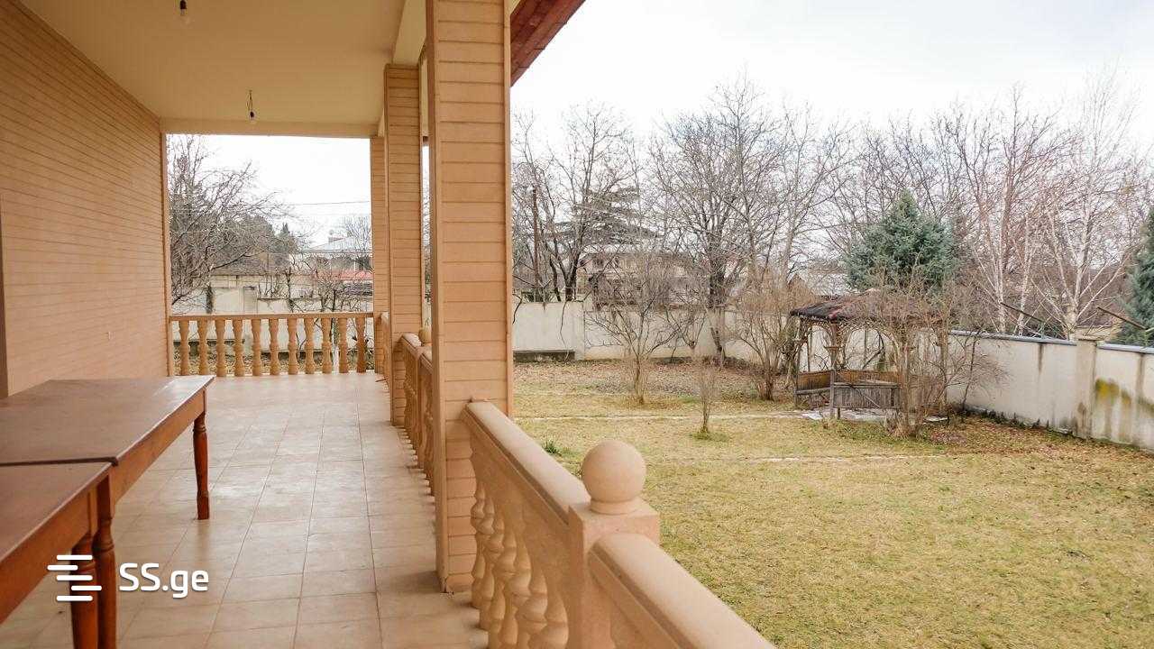 8 Room Private House For Sale view 10