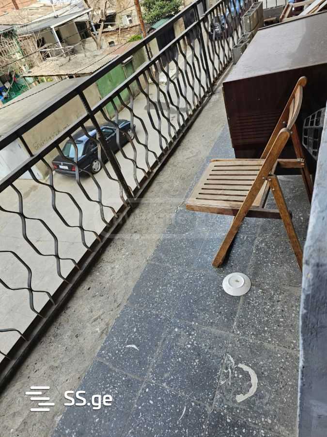 2 Room Flat For Rent. Didube view 9