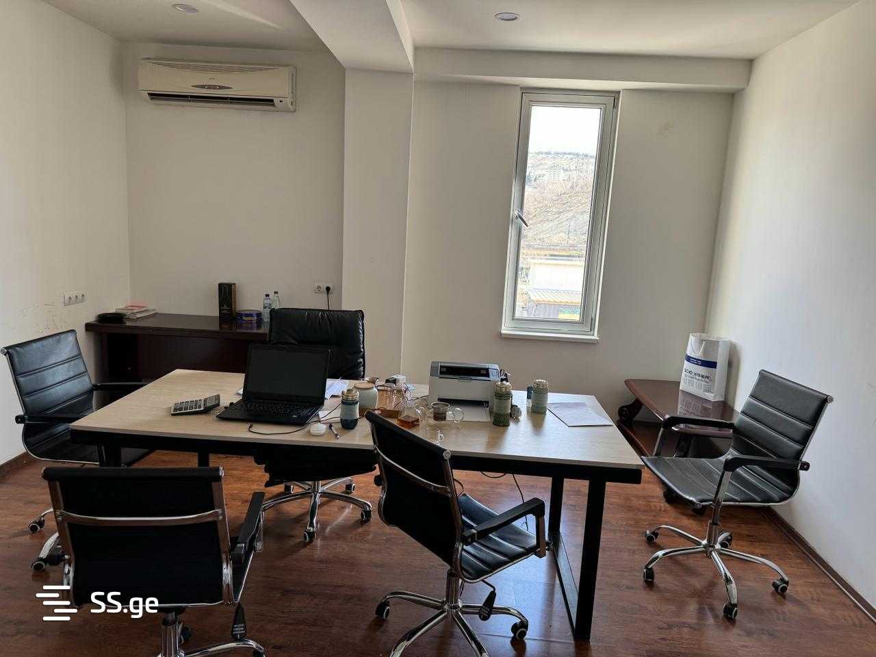 Commercial Space For Rent. Digomi view 6