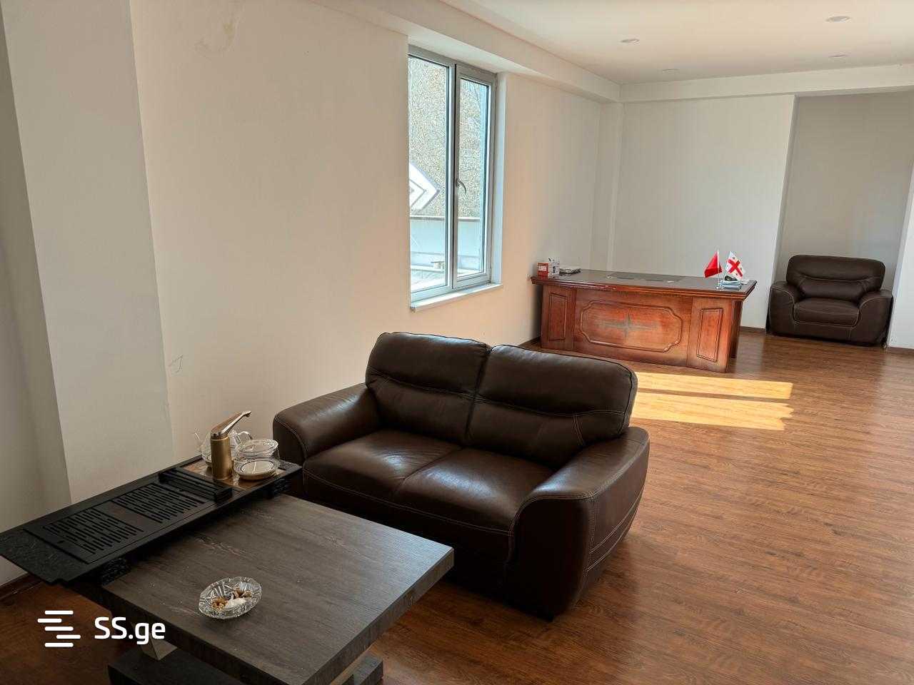 Commercial Space For Rent. Digomi view 9