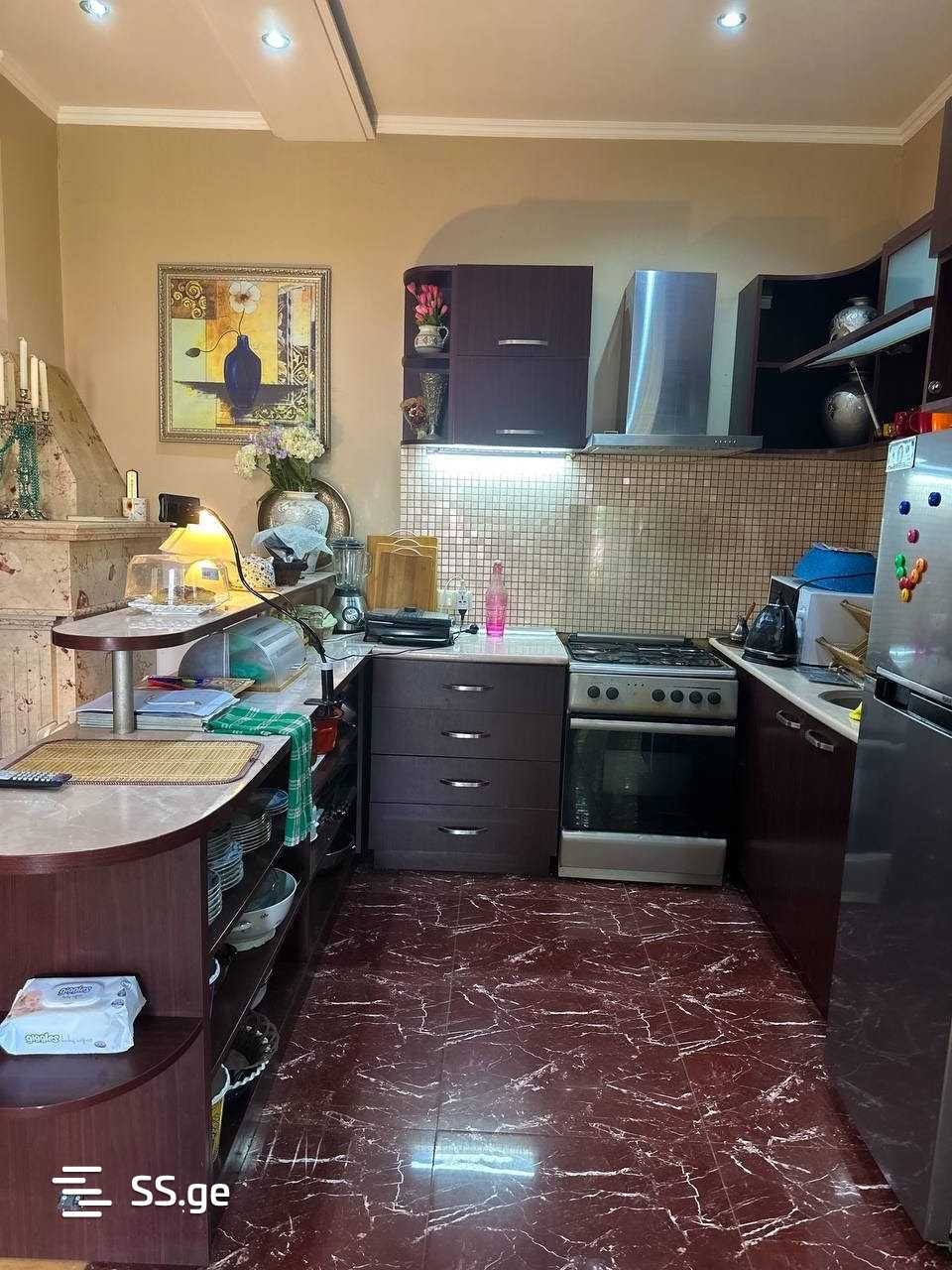 5 Room Private House For Sale view 9