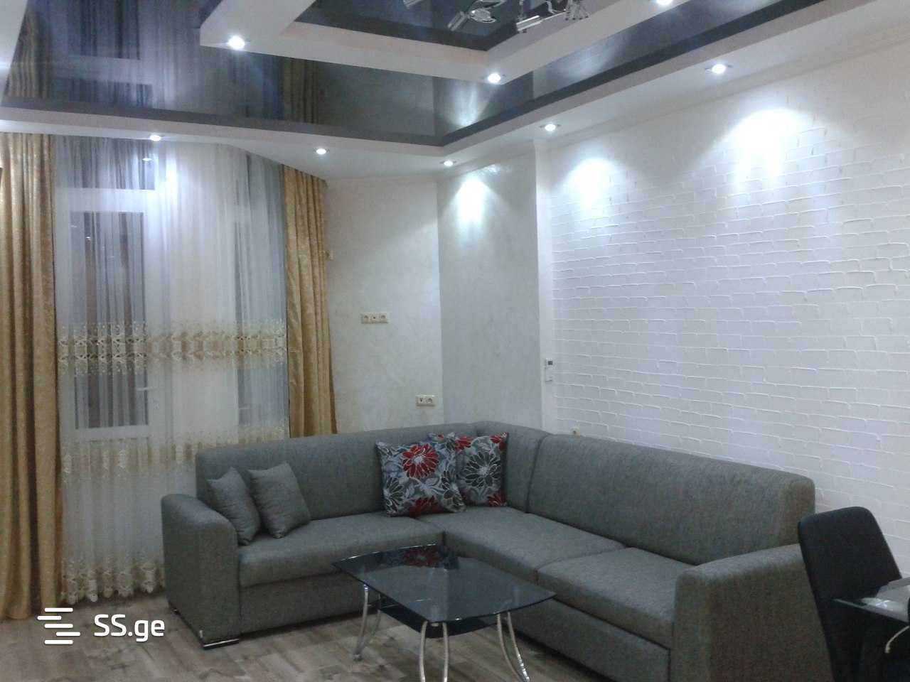 3 Room Flat Daily Rent. Batumi, 1 of 4
