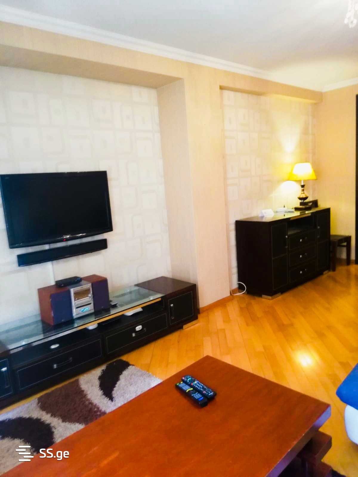 Daily Rent 3 Room Apartment Chughuretshi view 24