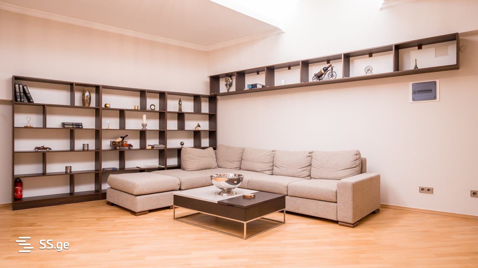 5 Room Flat Daily Rent. Sololaki view 4