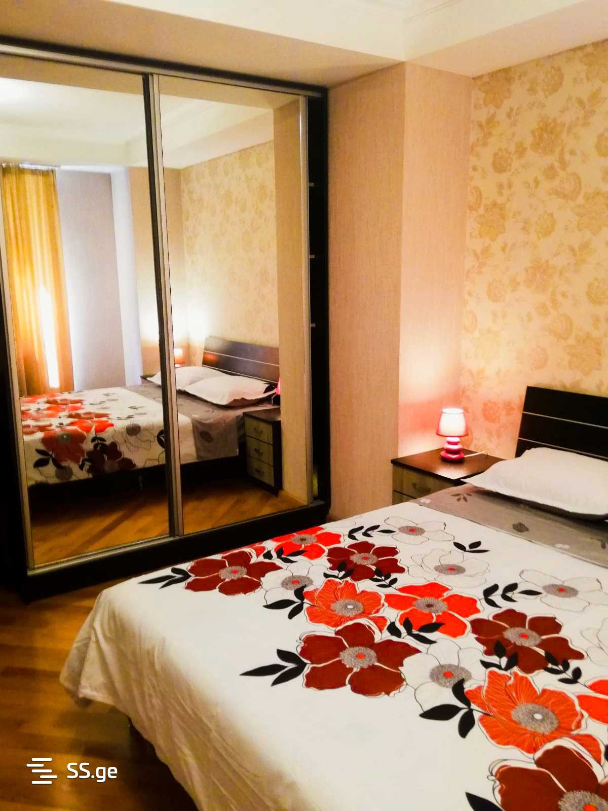 Daily Rent 3 Room Apartment Chughuretshi view 17