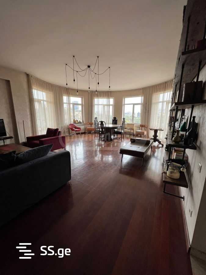 3 Room Flat For Rent. Vera view 2