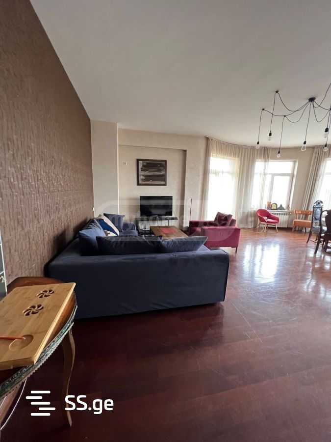 3 Room Flat For Rent. Vera view 1