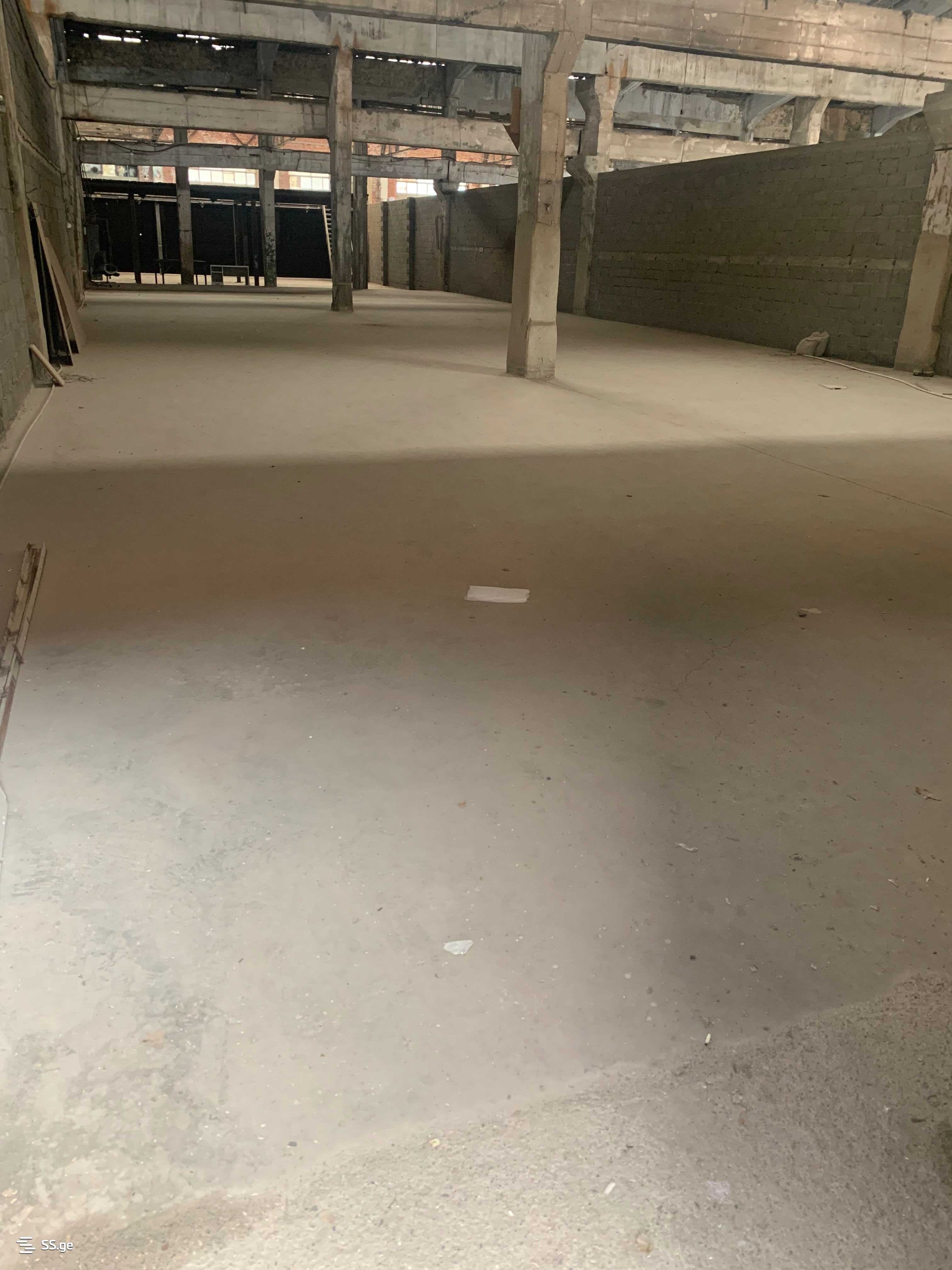 Store-Industrial Property For Rent. Sanzona view 5