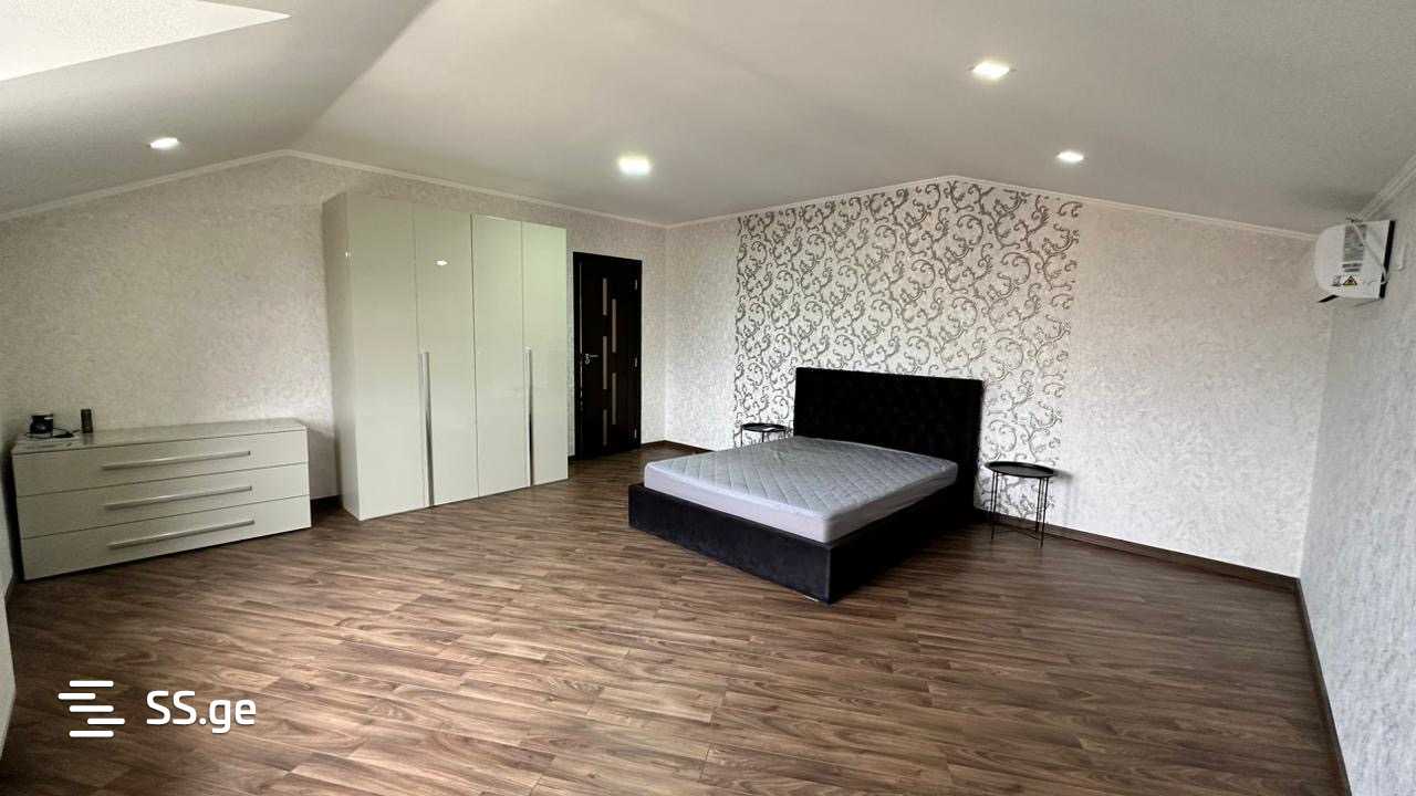 7 Room Private House For Rent. Chugureti view 6