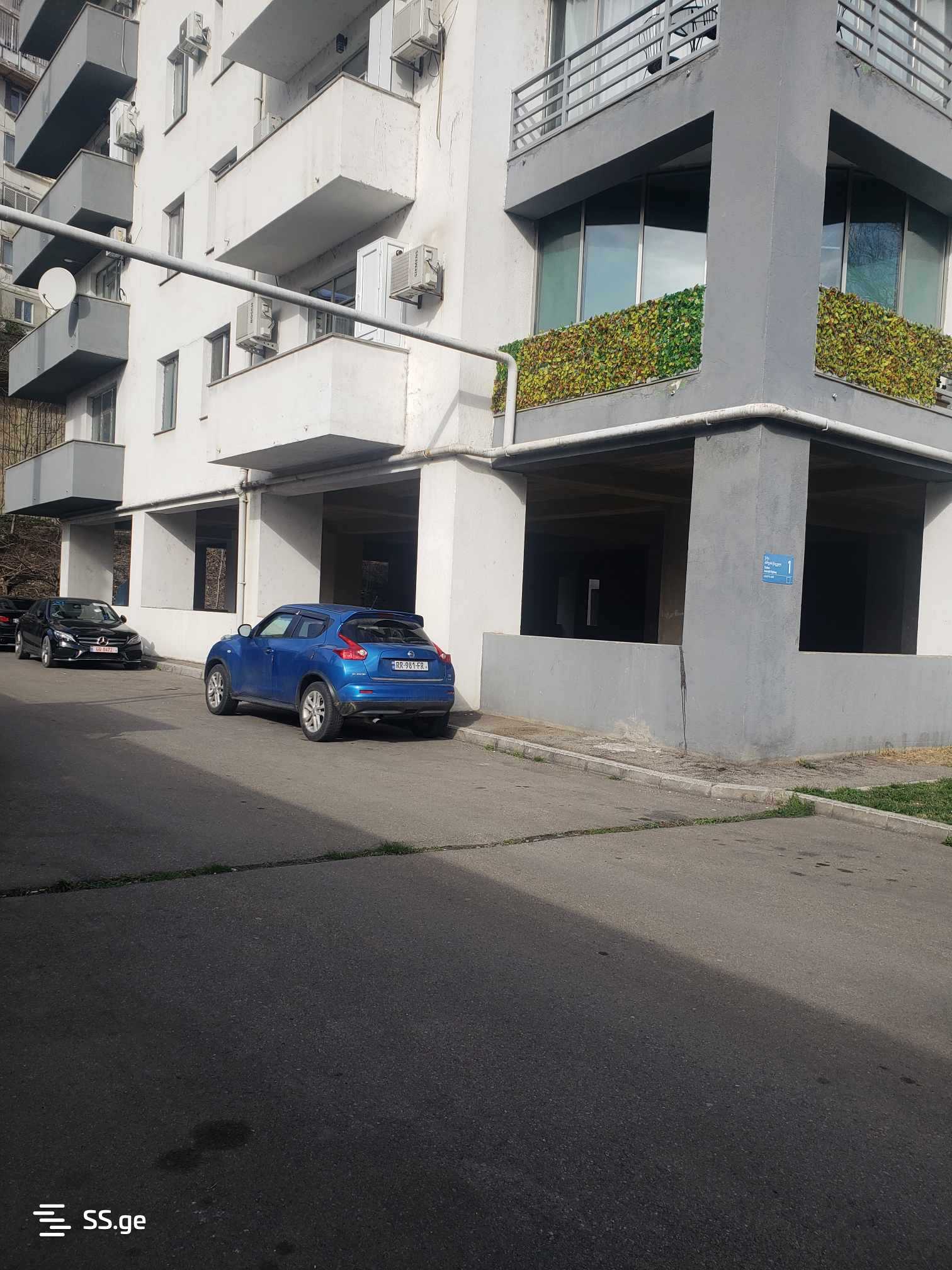 Store-Industrial Property For Sale. Vake view 5