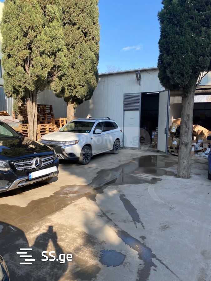 Store-Industrial Property For Rent. Digomi view 9