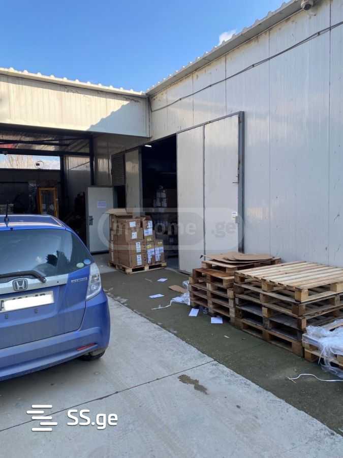 Store-Industrial Property For Rent. Digomi view 8