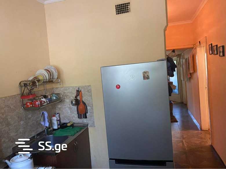 Продажа 3-комната Квартира view 1