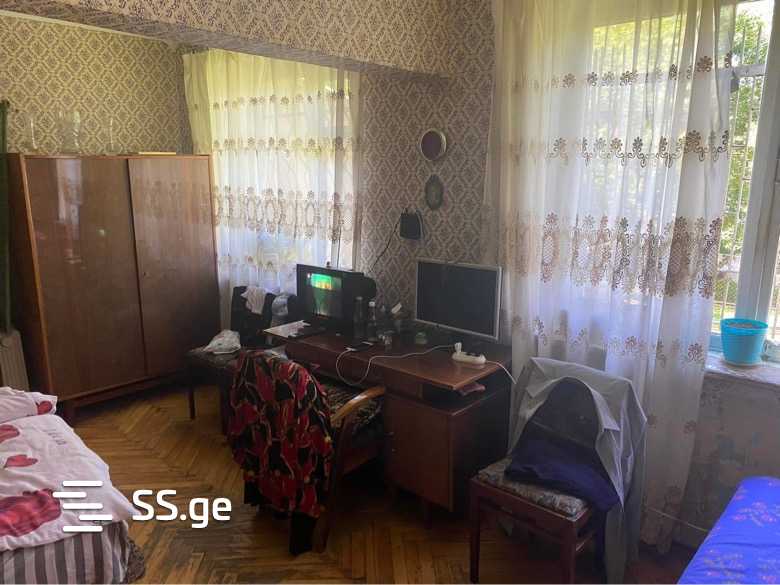 Продажа 3-комната Квартира view 2