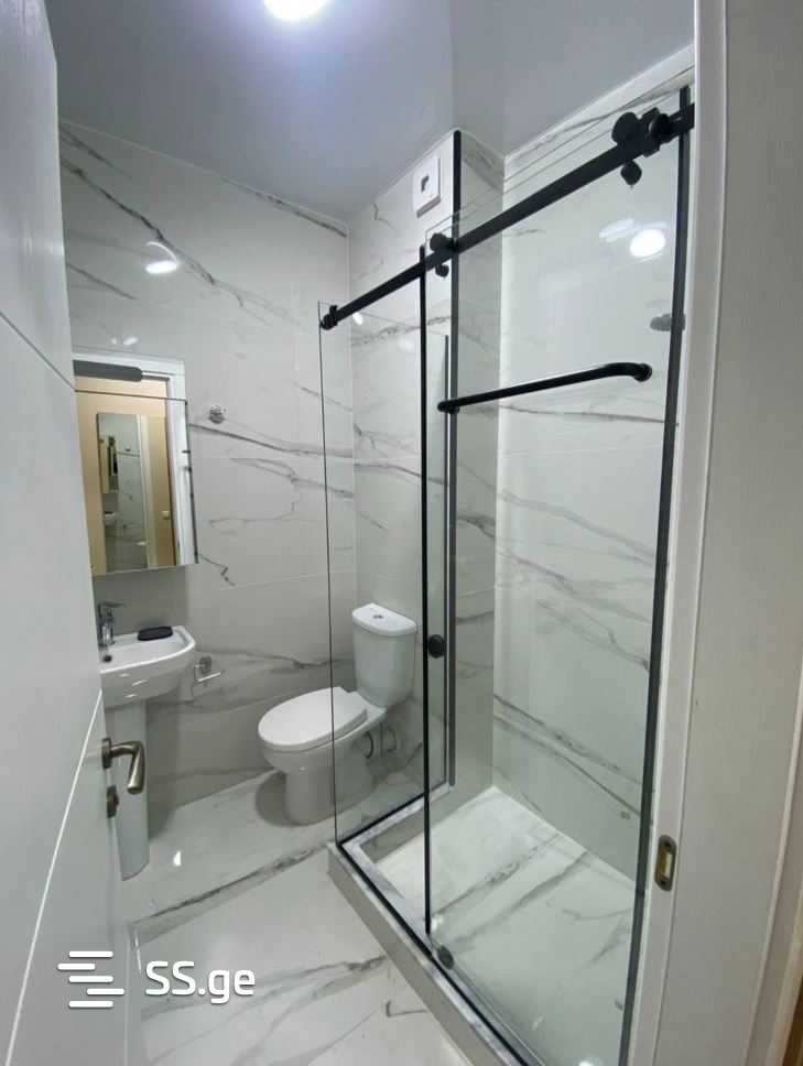 3 Room Flat For Rent. Batumi view 11