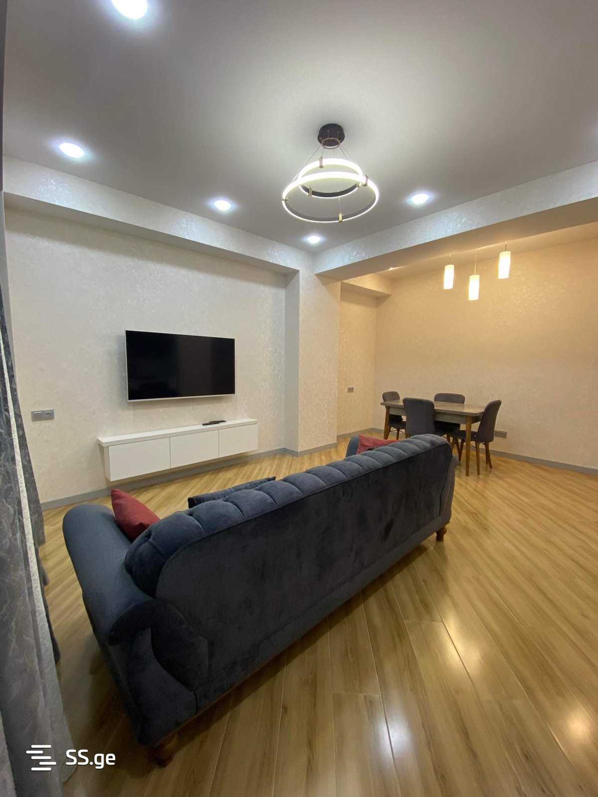3 Room Flat For Sale view 3