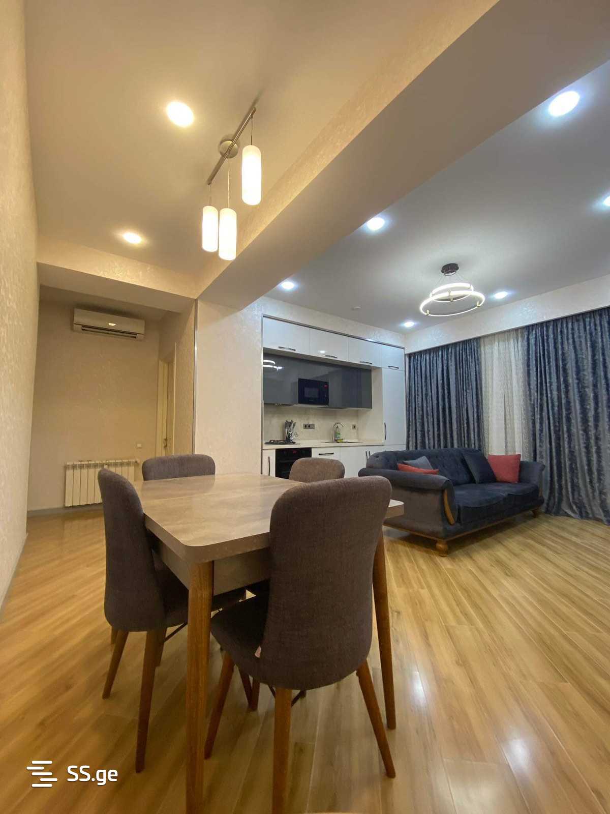 3 Room Flat For Sale view 2