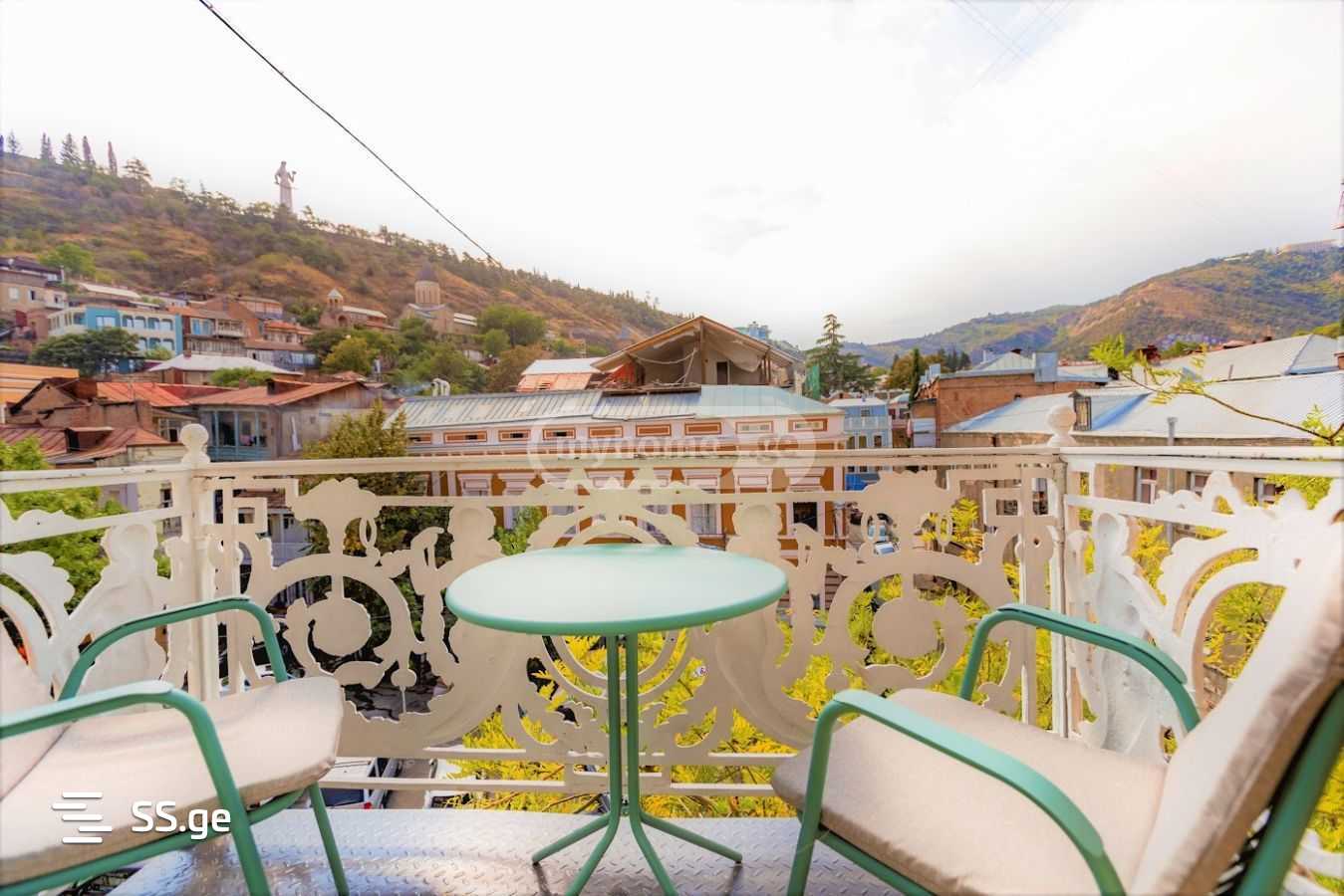 5 Room Flat For Sale view 4