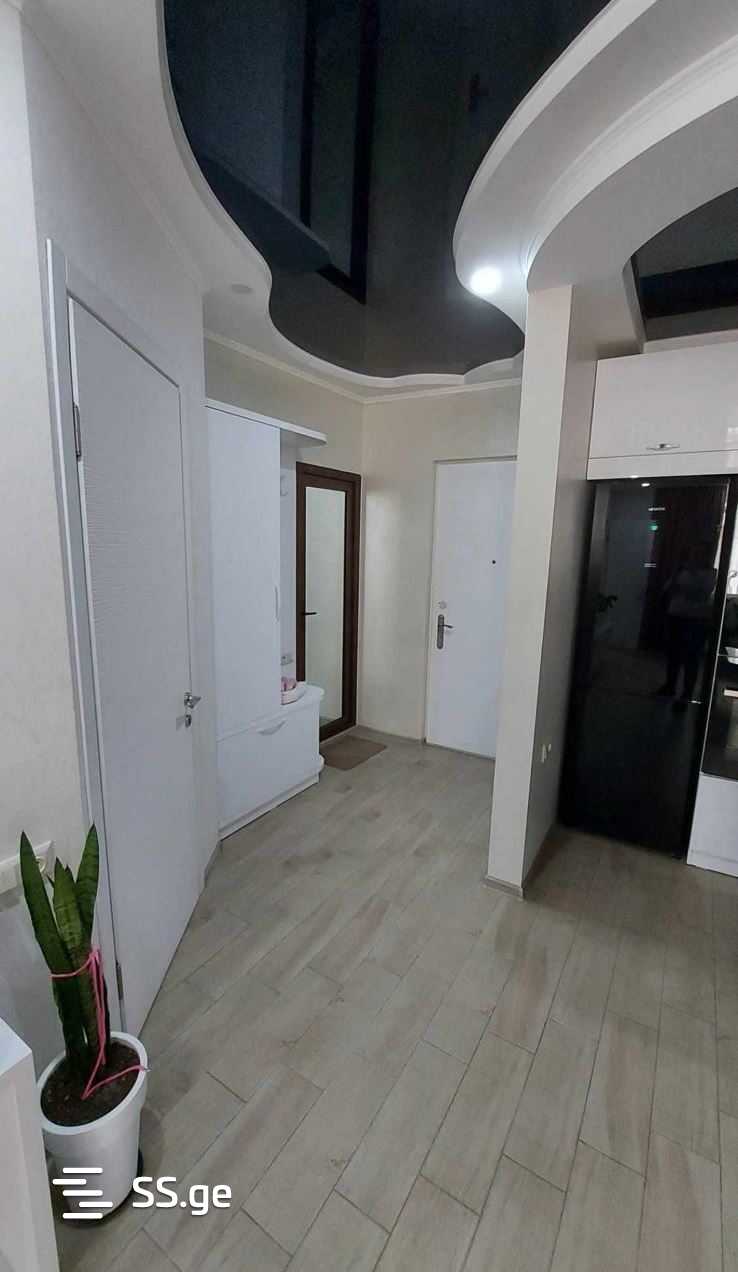 3 Room Flat For Rent. Batumi view 8