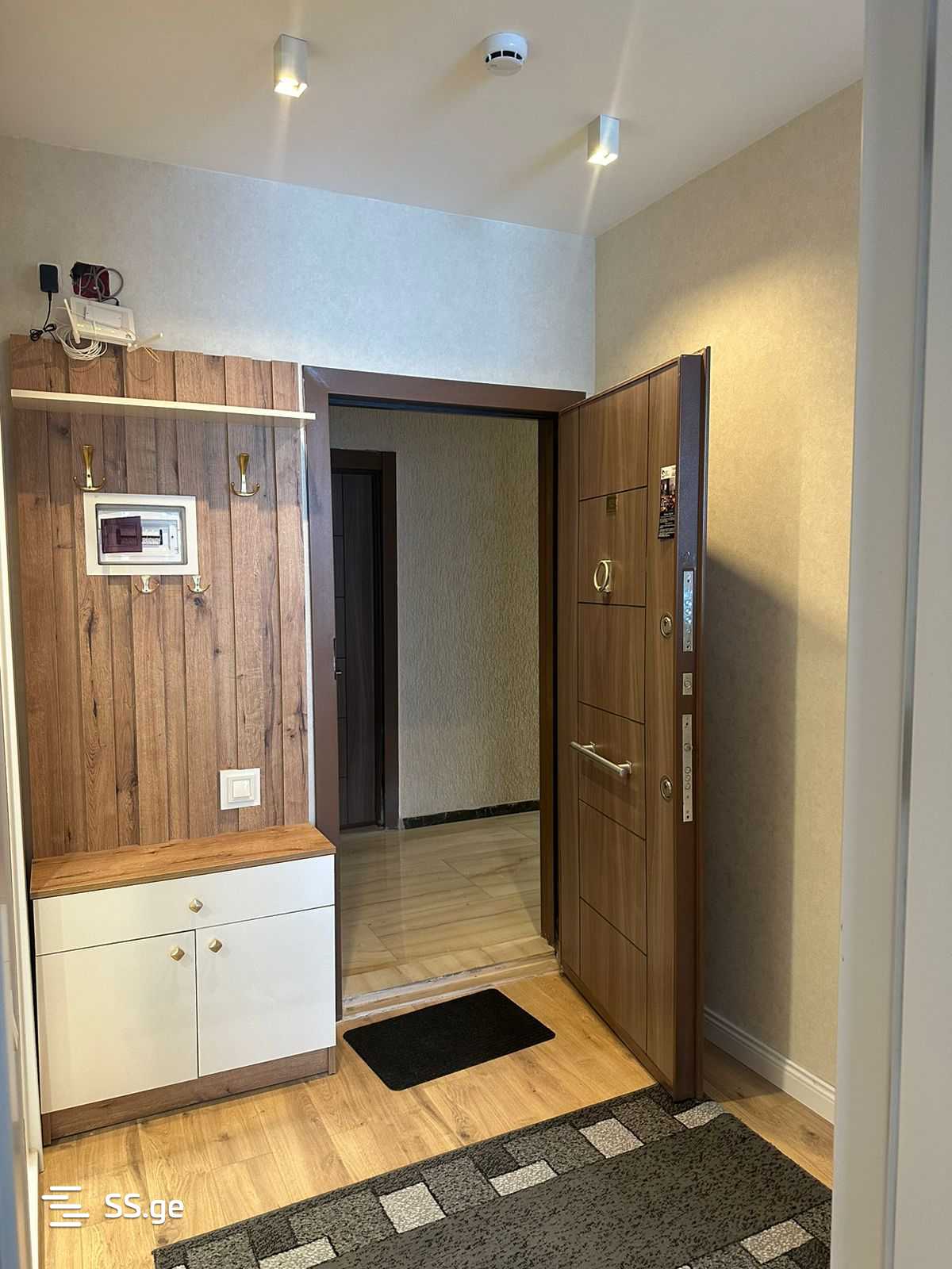 2 Room Flat For Rent. Batumi view 11